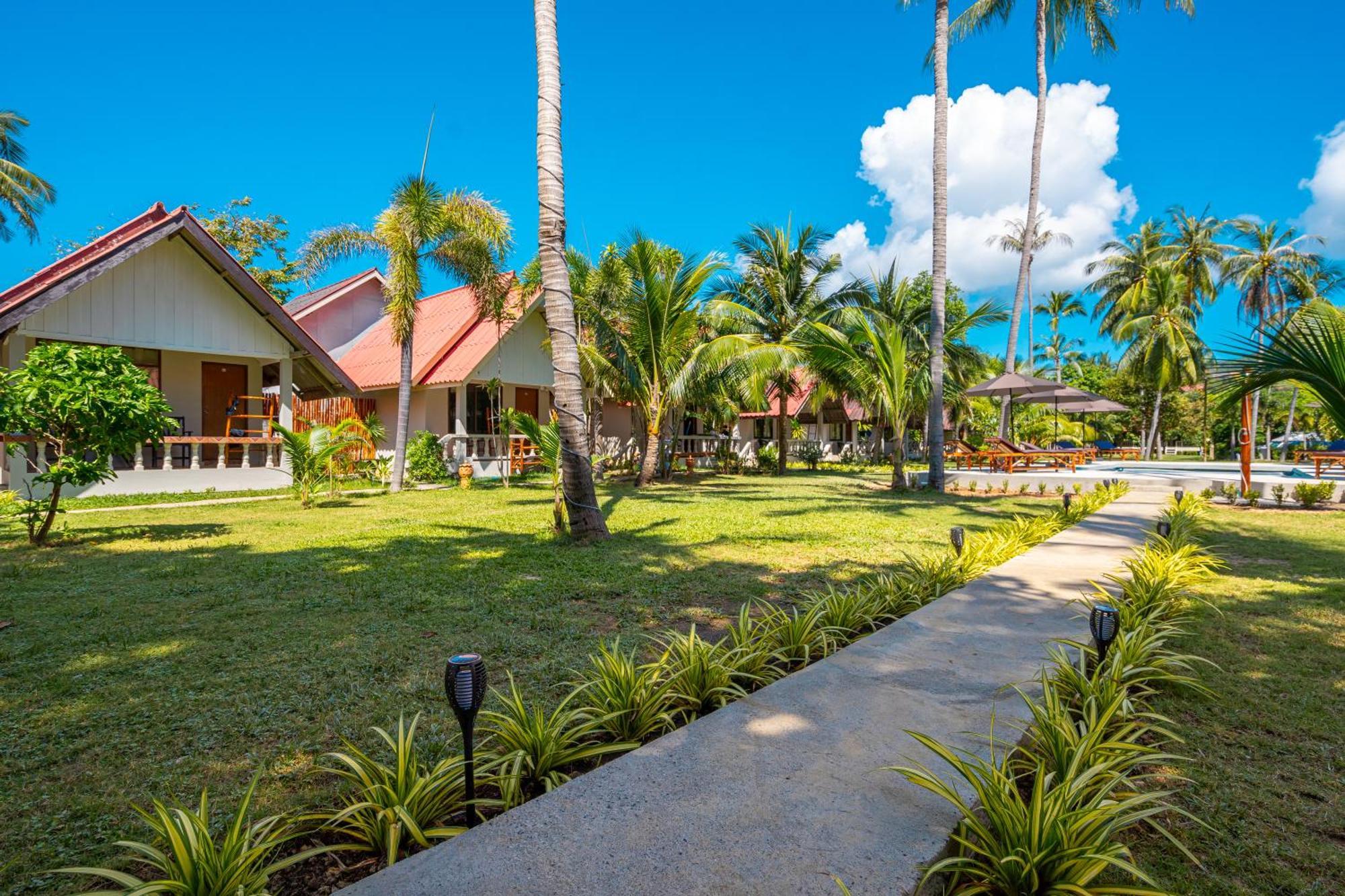 Lanta Beachfront Resort Koh Lanta Exterior photo